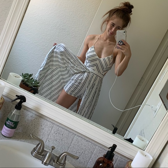 Dress styled romper - Picture 5 of 8